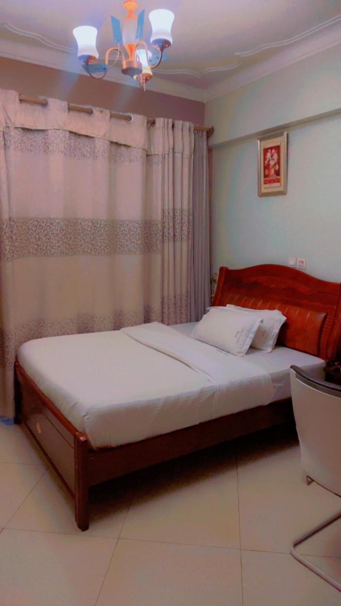 Super Paradise Hotel Кампала Экстерьер фото